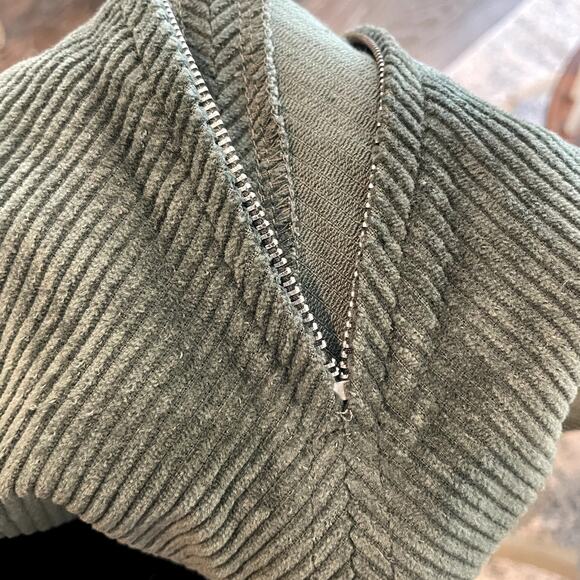 Broken Zipper NWT Altard State Leann Corduroy Skirt Olive Green Women Size Small - Picture 3 of 10